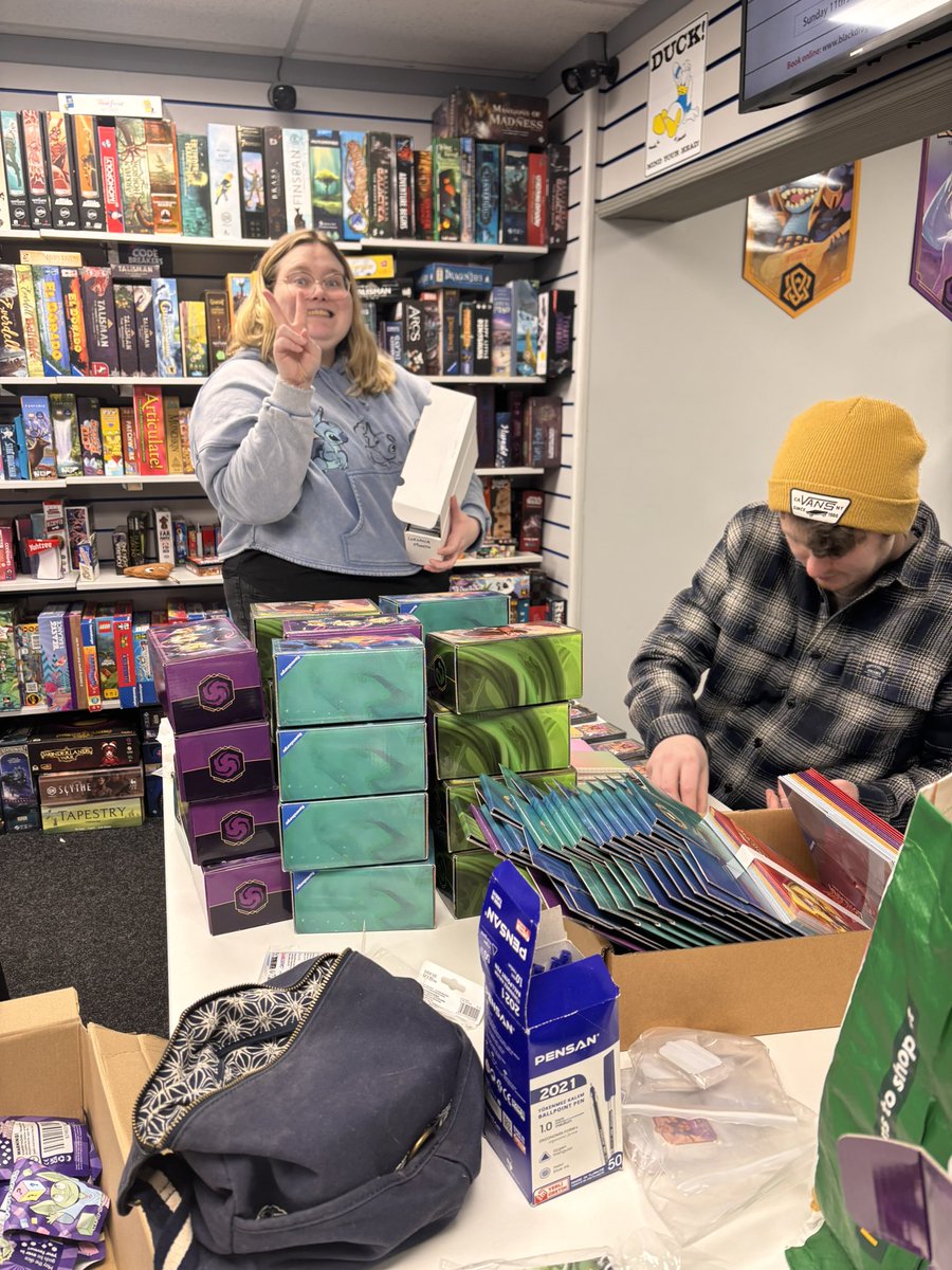 CardHeroines's tweet photo. Packing the Premium Boxes up! 

Just 7 left - grab yours before they sell out: https://t.co/avqfjj1k9b

#WomenInTCG #CardHeroines https://t.co/0WCUgdFI8Y