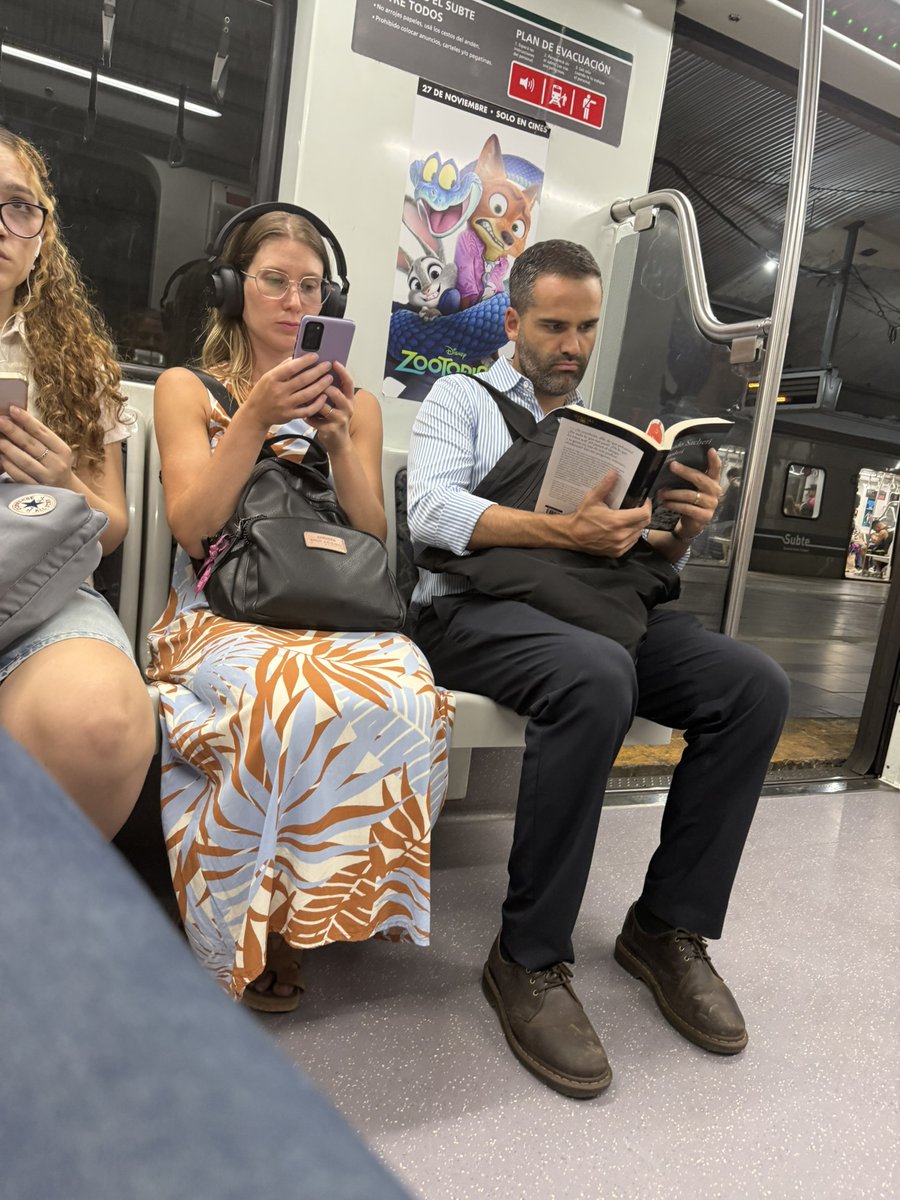 Sublecturas tweet media