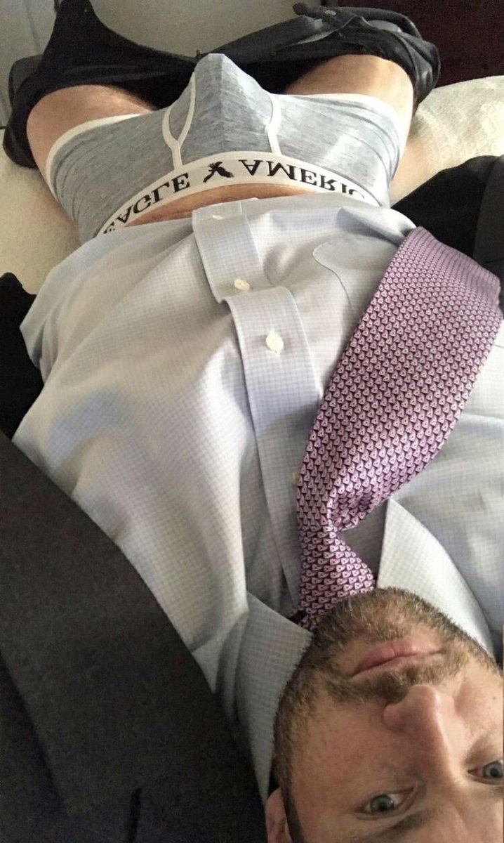 Attendant sagement <a href="/sircostards/">Marc</a> 😏
#daddysuit #suitdaddy #suit #suitandtie #gaysuit #suitcock #menatplay #suitfetish #daddy #daddyinsuit #suitsocks #socksfetish #suitdad #tiesuit
