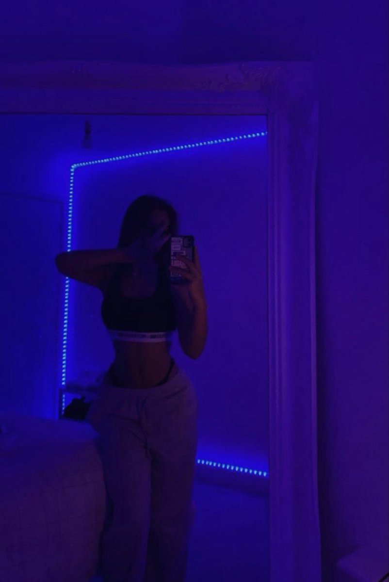 Just drop your $SOL address 💋