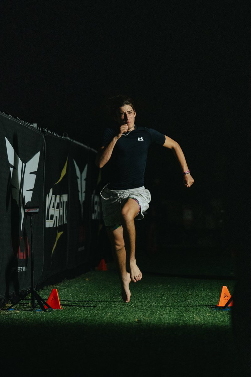 BrodyTymchuk's tweet photo. Stack days. Stack wins.
#only14 #AGTG #321preps #highschoolrecruiting #footballrecruiting #collegefootballrecruiting #footballhighlights #ncaafootball #recruitinglife #QBRecruit #QBProspect #QBLife #2029QB #NextLevel @coachtgulla @vierahawks @RivalsHS
@UbrZati https://t.co/ermOoeGDxV