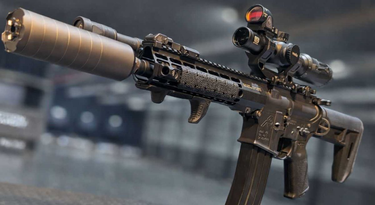 せこまる tweet media