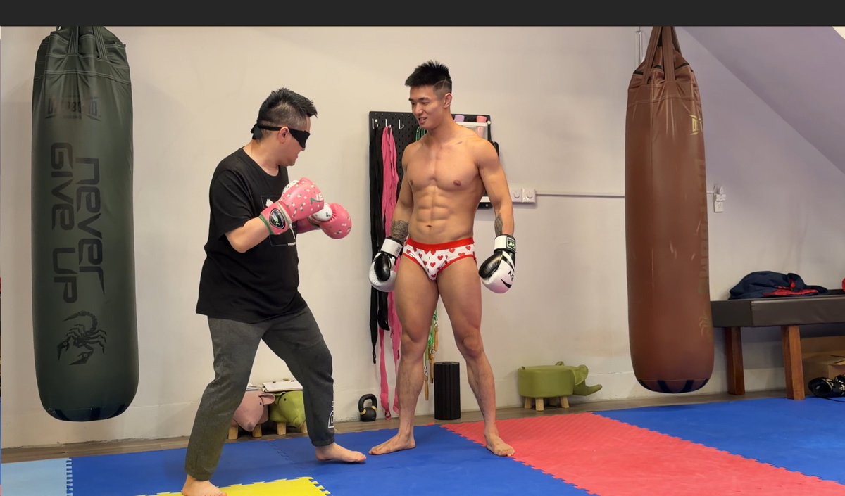 Red Corner Boxer tweet media