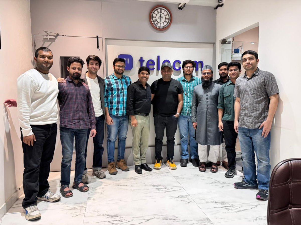 Nomadcoder tweet media