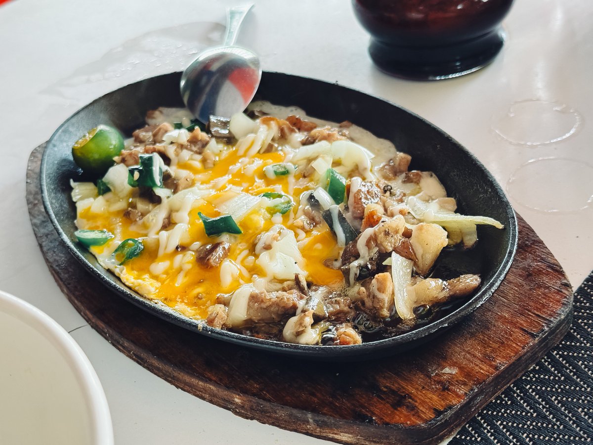 ゆりな tweet media