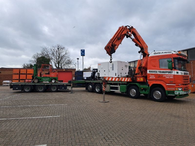 TridanEngLtd's tweet photo. The guys in orange and green are back again! Thanks for a seamless install Charles Russell Transport Uk Limited

Can`t wait to get this up and running for extra capacity. Follow us to find out what our latest machine tool is...

#engineeringuk #ukengineering  #Mazak #CNC https://t.co/oixH8EKgoi