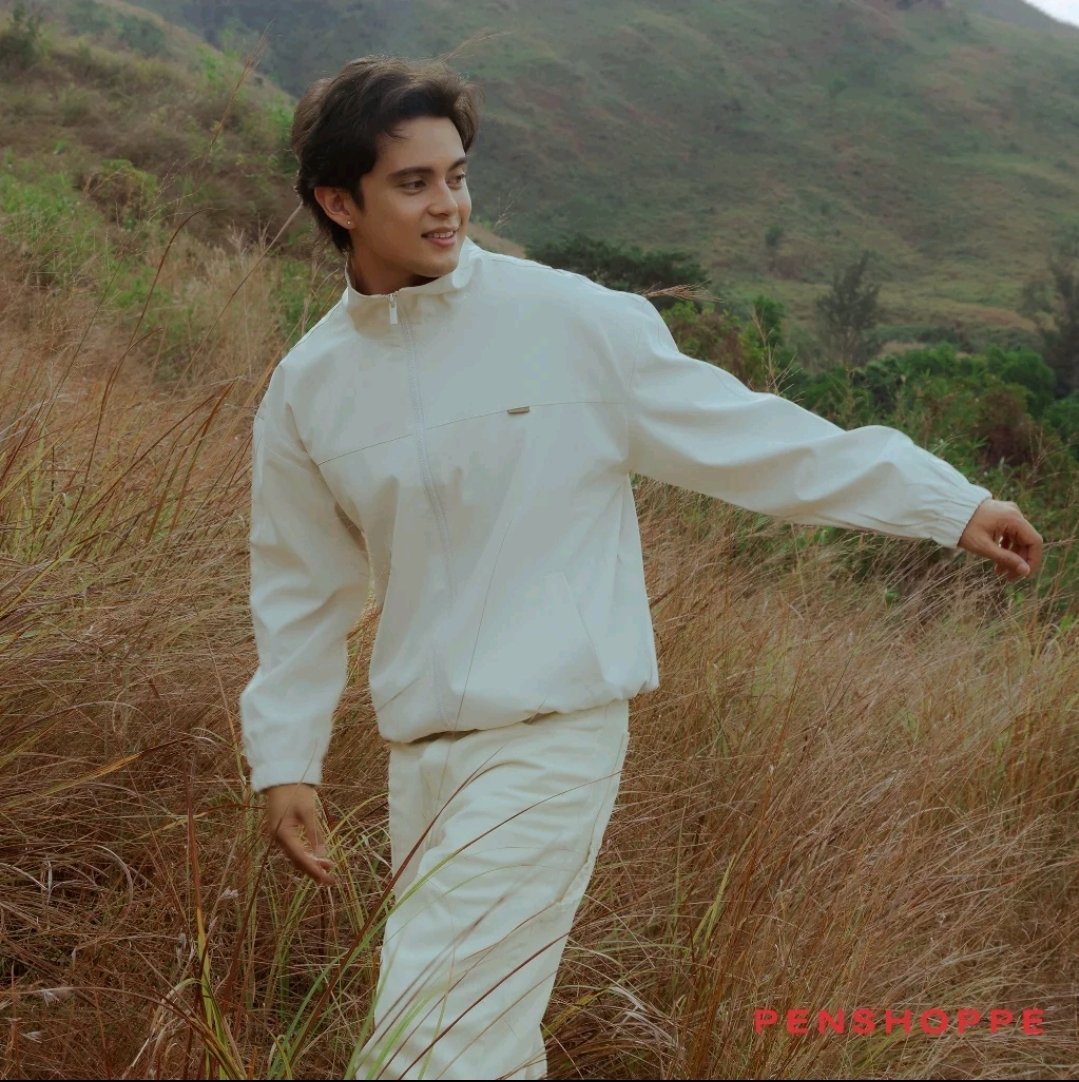 Reid_Lookbook's tweet photo. Look 5

Campire stories and starry nights 🏕

James Reid  #JamesReid @tellemjaye #PENSHOPPE https://t.co/XXy5i4fcsF