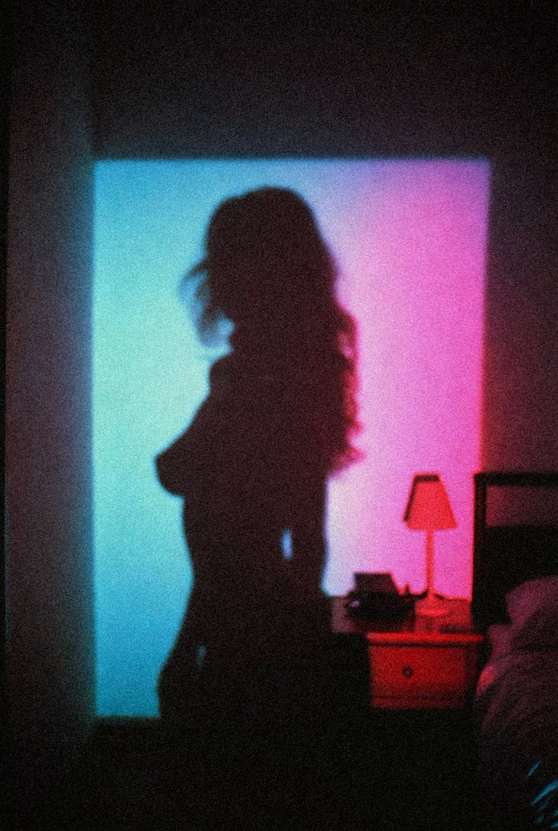 Artzchillect tweet media