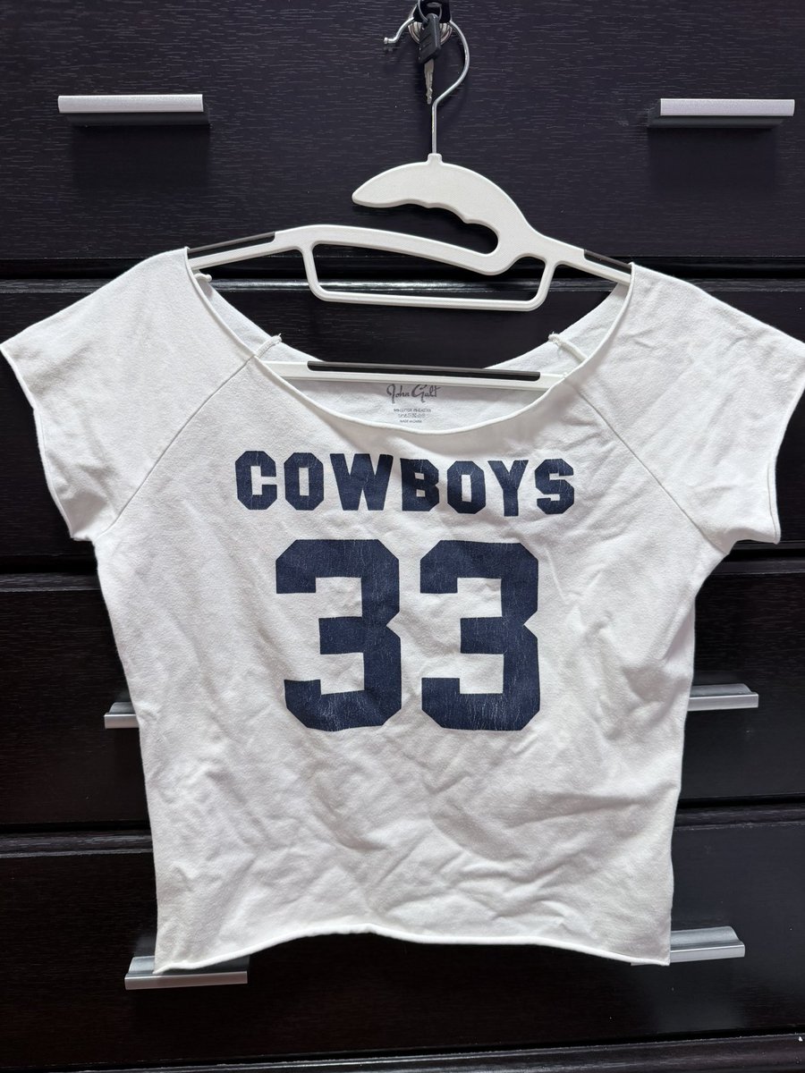 🧘🏻♀️⛸️ tweet media