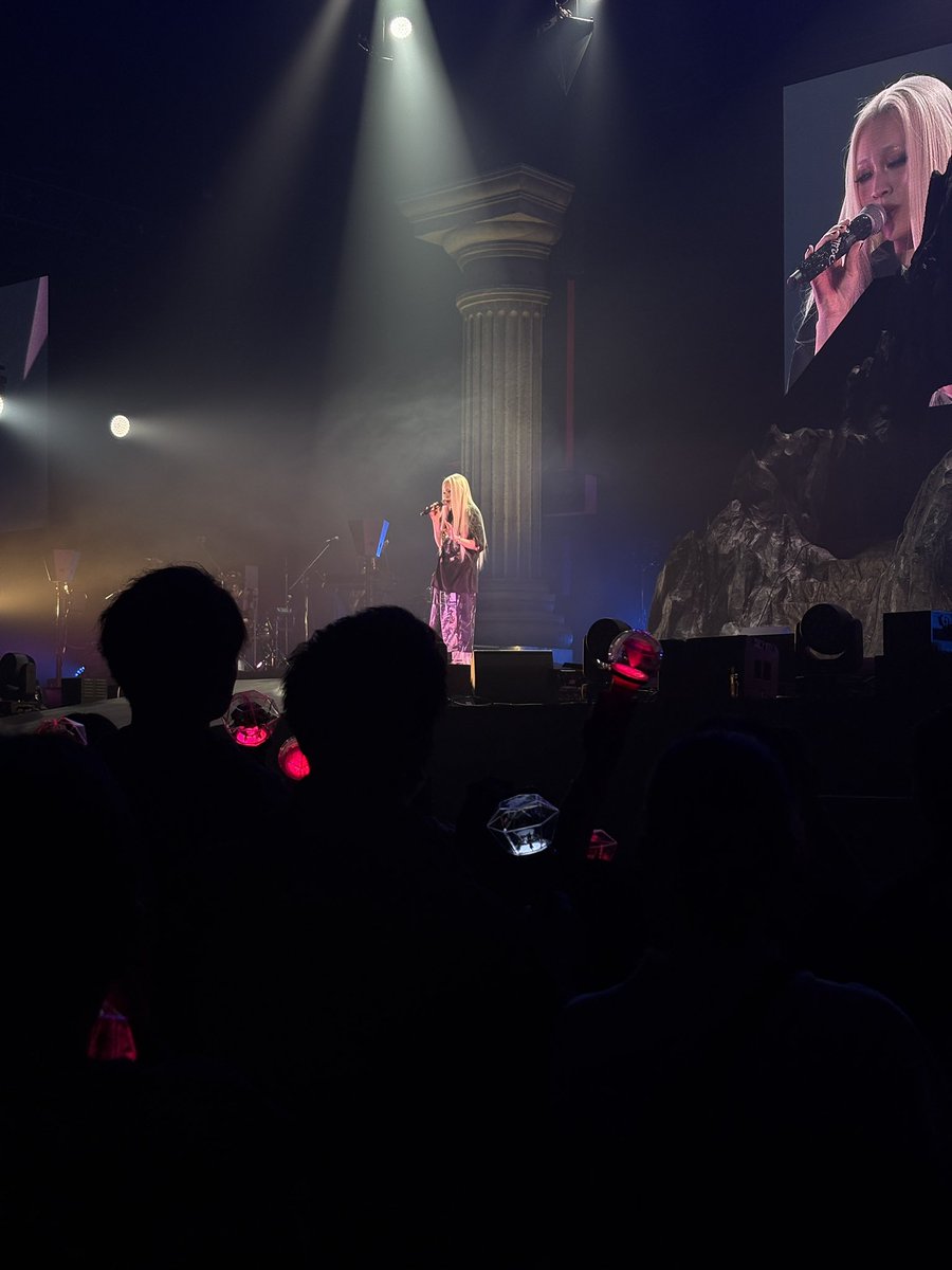 こーしー tweet media