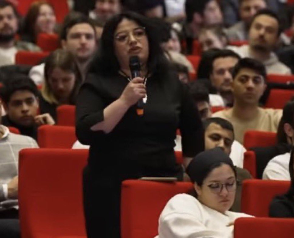 -Hepsine terörist mi diyeceğiz?
+Evet