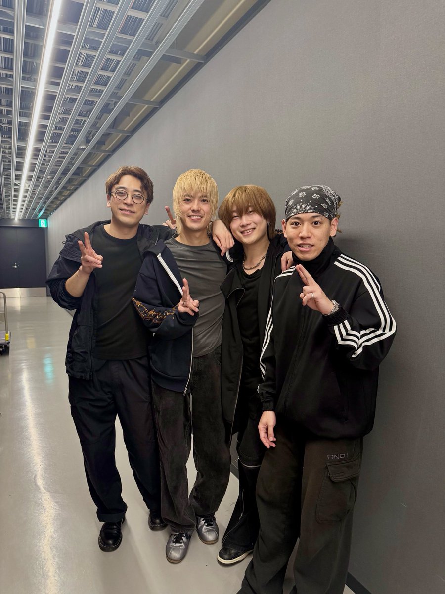 akinori5jugvi's tweet photo. &amp;TEAM @ GLION ARENA KOBE

ONEREPUBLIC 
“From Asia, With Love” 2026 in Japan 
opening act

横浜に引き続きキーボードを弾かせていただきました！！
今日も楽しかったー！！
素敵な時間をありがとうございました！！

#andTEAM 
#ONEREPUBLIC https://t.co/a1lqEk7UtU