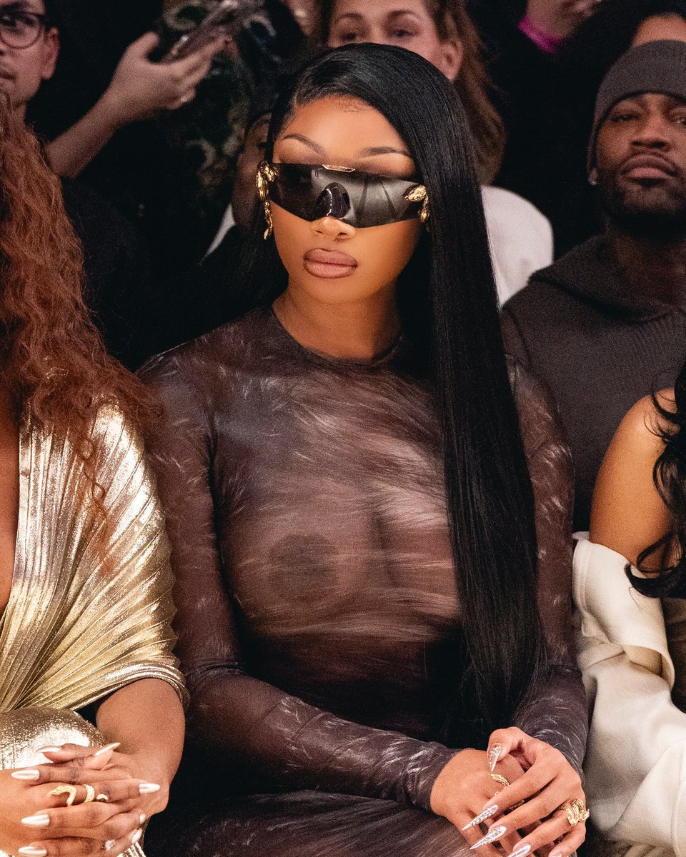 TINA SNOW tweet media