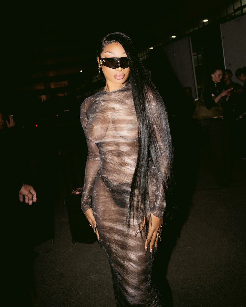 TINA SNOW tweet media