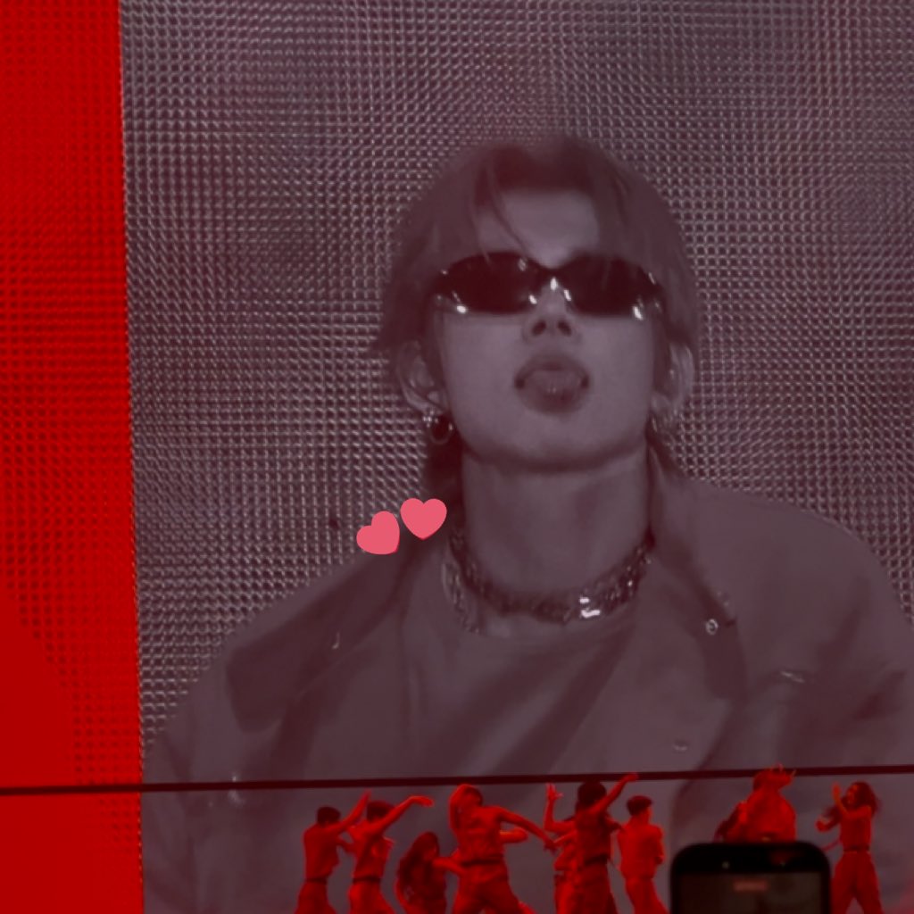 i guess i’ll never know what it’s like to not see coma and talk to you LIVE IN PERSONNNNNNAAAHHHHHHH #MOACON #TOMORROW_X_TOGEHTER #YEONJUN