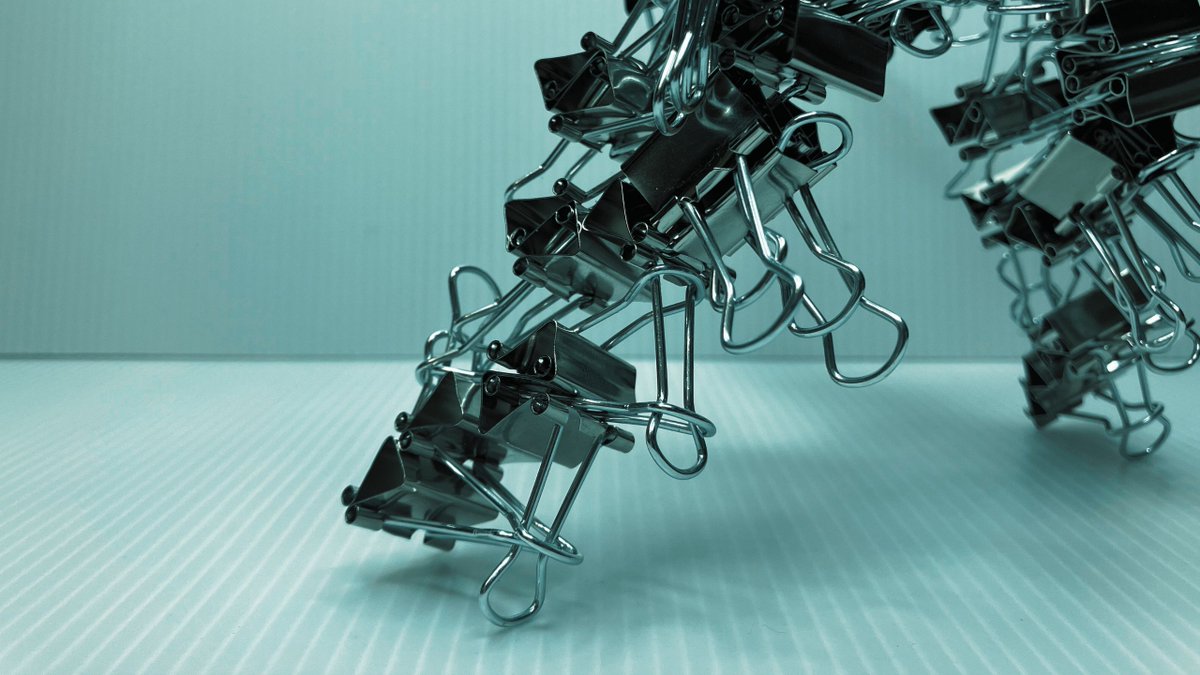 HYOGOKU_RUMI's tweet photo. @YouTube [ARMORED CLIP]

METAL GEAR SOLID  style mech
　Metal Gear REX

Assembly uses only binder clips.
If you love METAL GEAR SOLID, give me a follow!

 I Love METAL GEAR SOLID!!!
メタルギアソリッド大好き!  

#MGS #MetalGearSolid  #armoredclip #doubleclip #bindercrip https://t.co/Mj7BP1VTyN