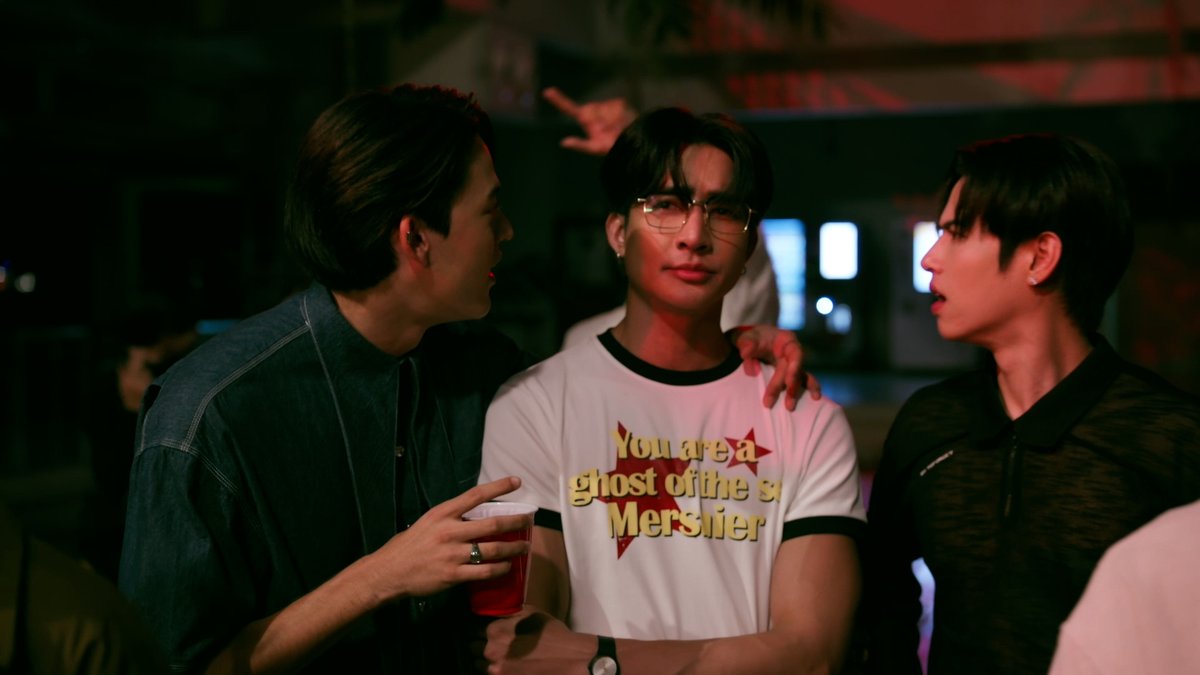 OLF_DreamOn's tweet photo. งาน Party Byenior ทั้งทีแจ็คจะตึงทำไมเนี่ย⁉️

#OnlyFriendsDreamOnEP1
@Earth_Pirapat @wixxiws @gawincaskey @yacht_patsit @Firstkpp https://t.co/ps5W49mvwB
