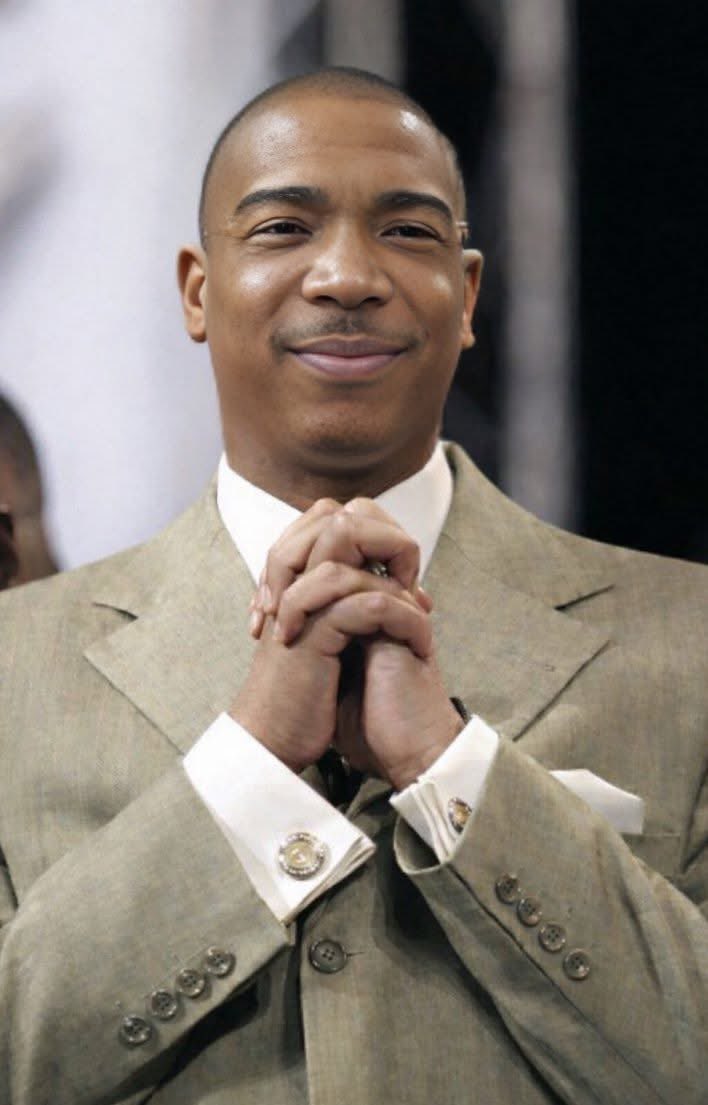 slim_ma97's tweet image. Ja Rule listening to Domani 50 Cent diss record 🤧