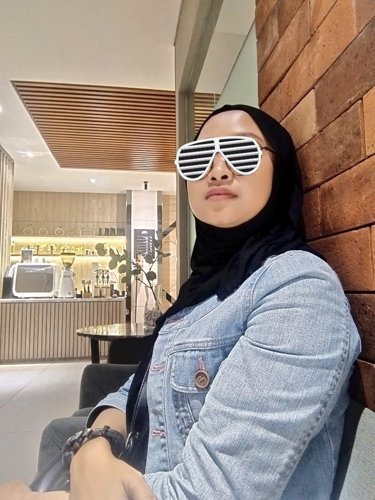 dark.side 🌈 tweet media
