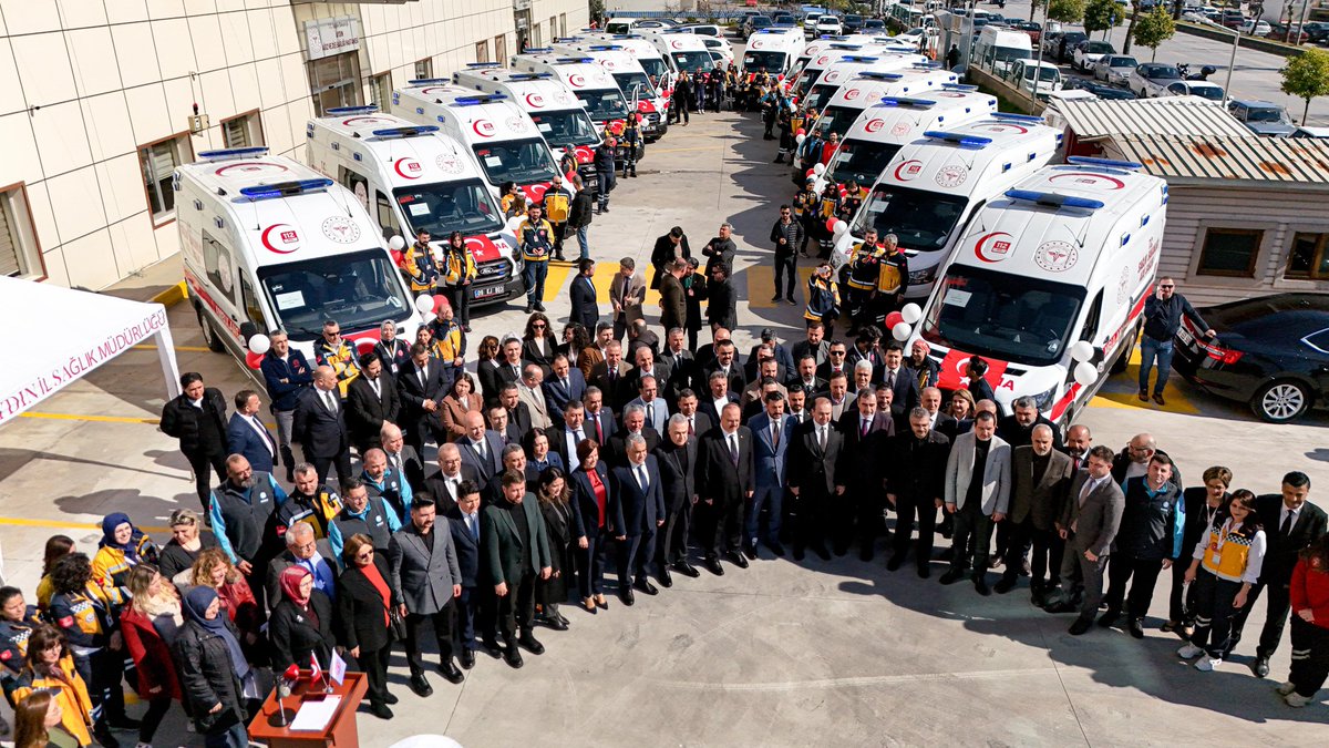 Sağlık Bakanlığımız tarafından Aydınımıza tahsis edilen 15 adet ambulans ile hayırseverlerin katkılarıyla sağlanan 1 adet ambulans olmak üzere toplam 16 yeni ambulansın teslim törenine katıldık.

Sağlık altyapımızı güçlendirecek ve Hemşehrilerimize daha modern, erişilebilir ve