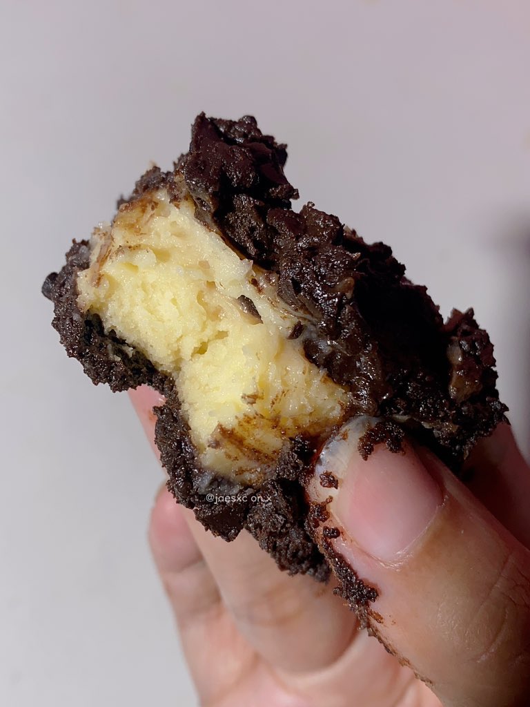 Aside from Brownies Amanda… these are FOODS I will always repurchase 🤤👍🏻

THANK YOU Bandung, you never disappoints!