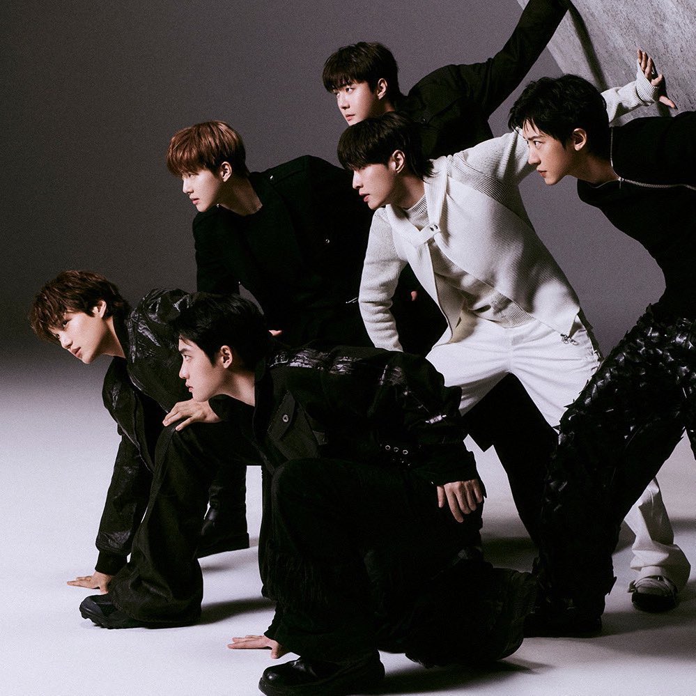 “DEADLINE” (180K) by BLACKPINK surpasses “REVERXE” (172K) by EXO and now is the BEST selling Kpop album in China this year. 🇨🇳