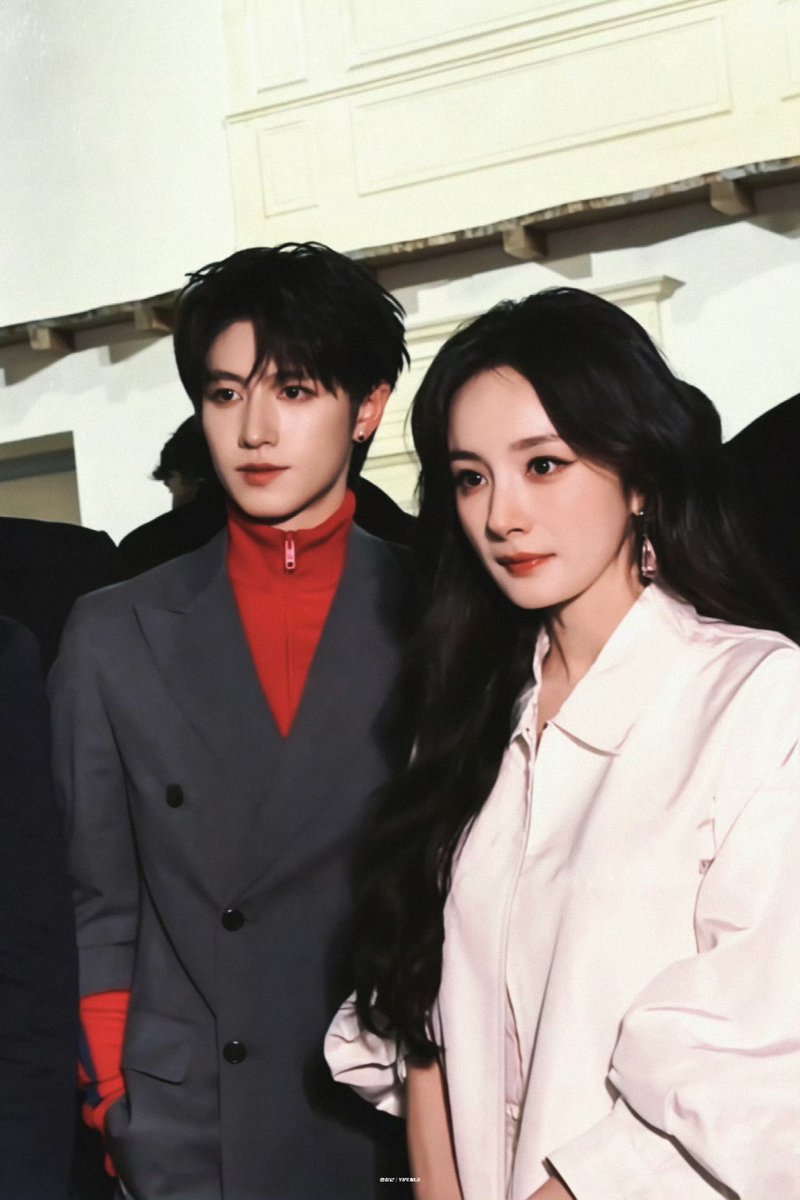 junexch's tweet photo. โหหหห รูปนี้หยางมี่กับน้องจูจื้อซิน เครื่องหน้าดีมากกกกกกก https://t.co/LO9prWcSKU