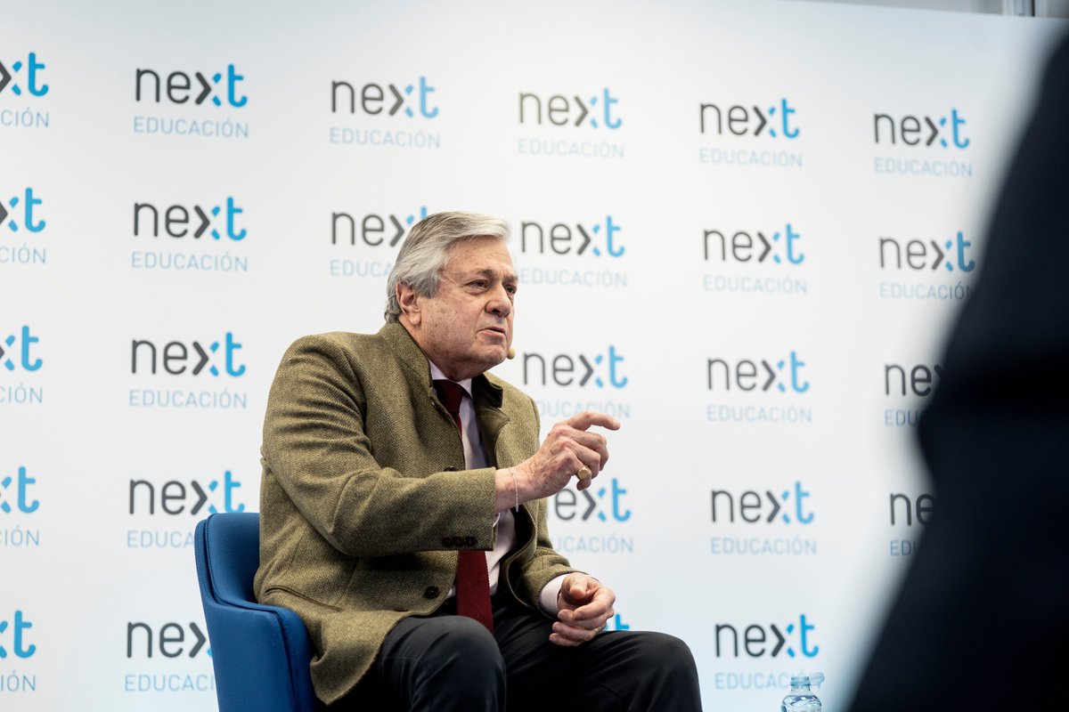 Next Educación tweet media