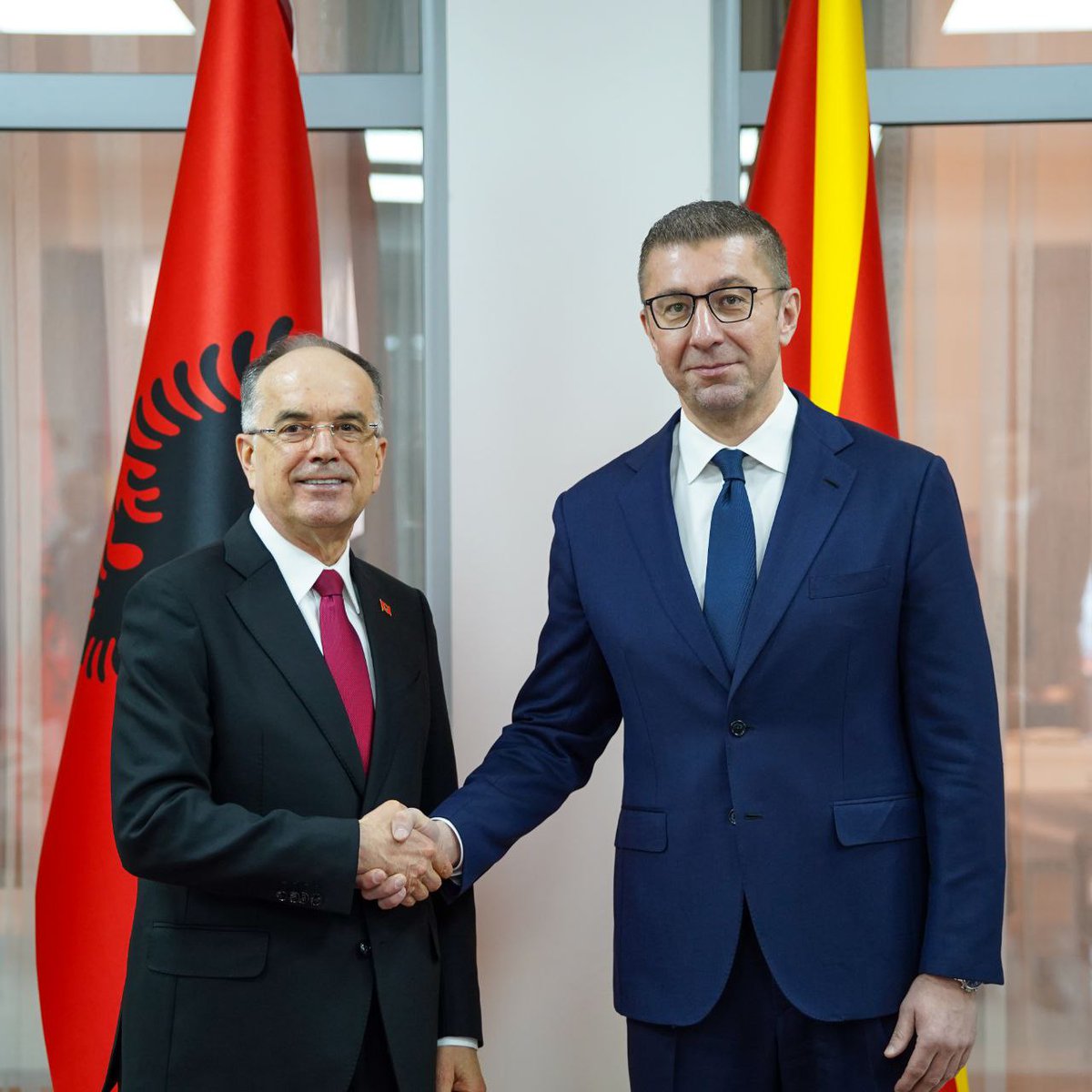 MickoskiHM's tweet photo. Денеска остварив средба со претседателот на Албанија, Бајрам Бегај. 

На средбата разговаравме за зајакнување на билатералните односи, унапредување на регионалната соработка и заедничките евроинтеграциски процеси. 

Ја истакнавме важноста од одржување на стабилноста и продлабочување на партнерството меѓу двете земји во интерес на нашите граѓани.