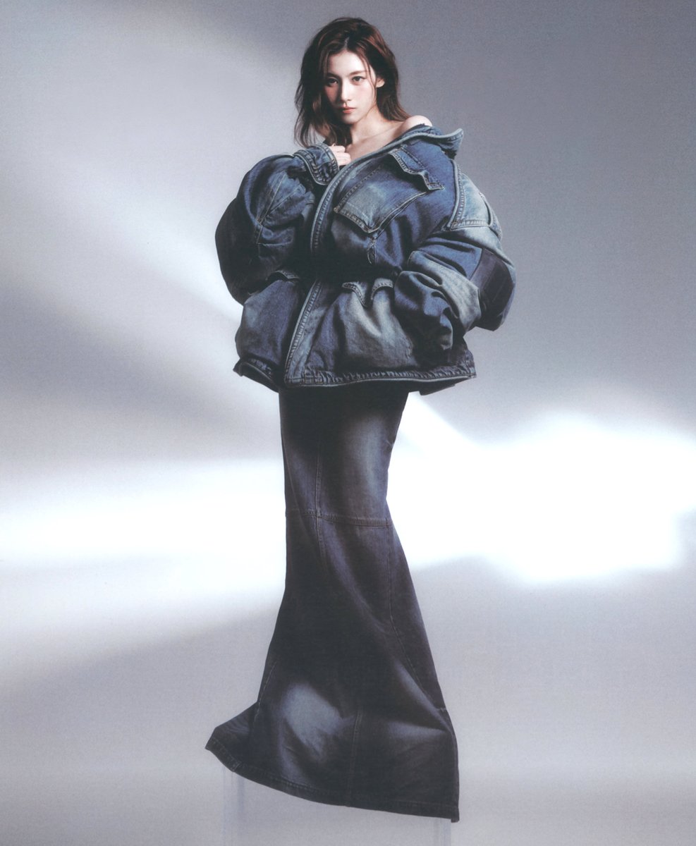 [SCAN] Rolling Stone KOREA Special Edition Vol.4

page 16&amp;17, 27

#트와이스 #トゥワイス #TWICE
#미사모 #ミサモ #MISAMO 
#사나 #サナ #さな #SANA