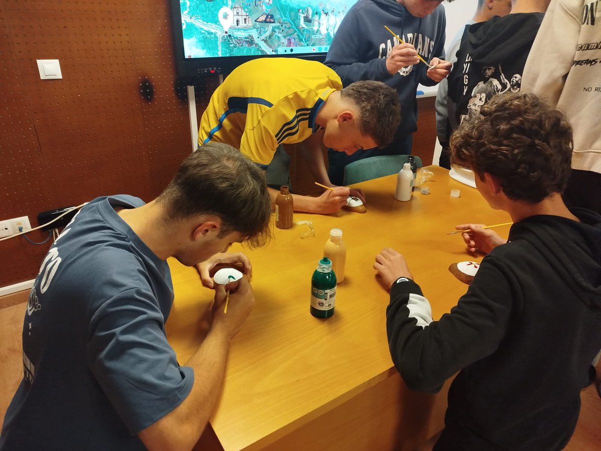 Fons Valencià per la Solidaritat tweet media