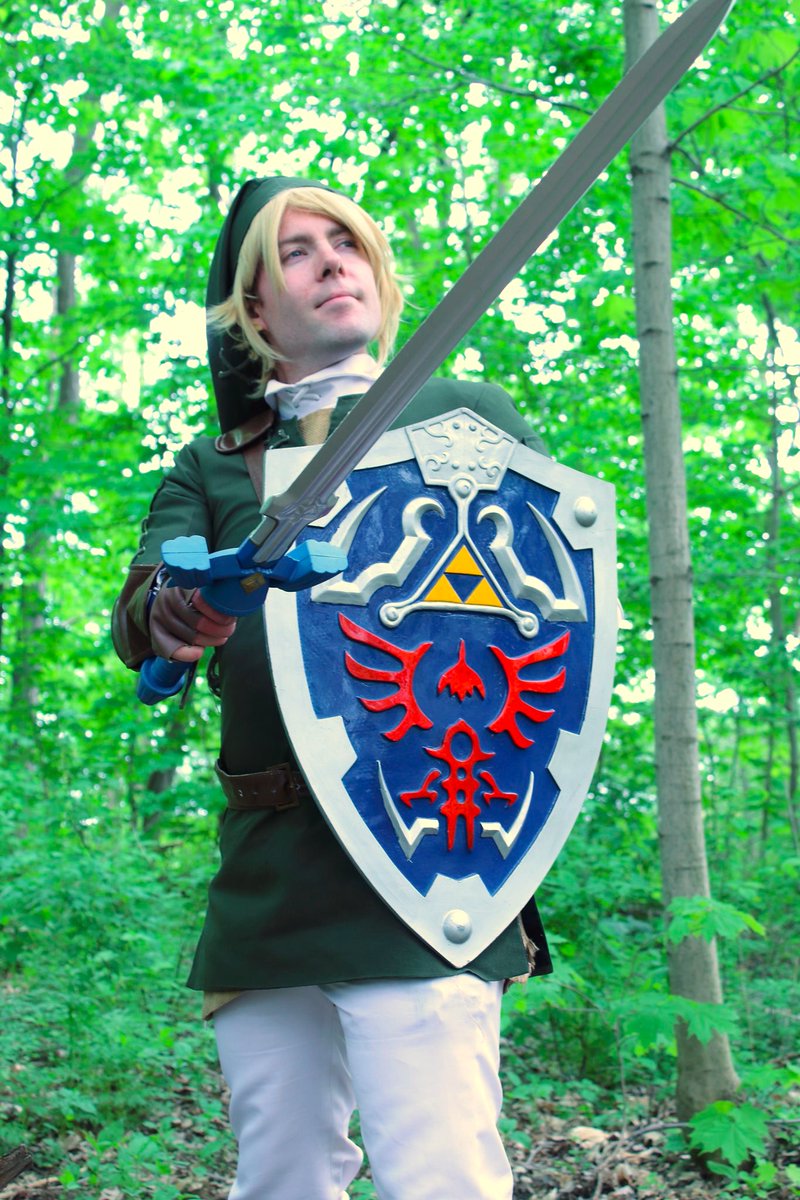 GDICommander's tweet photo. Happy 40th anniversary to The Legend of Zelda, my favorite video game series! I have done a total of 4 cosplays from this universe! Twilight Princess Link was my first-ever cosplay introduced in 2013! The latest Zelda cosplay I have built is my terrifying ReDead cosplay in 2021! https://t.co/9VEgCnWcHU