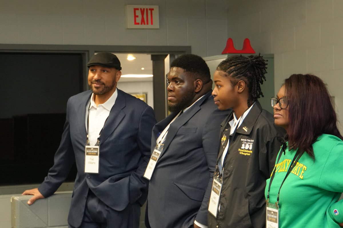 kystatepolice's tweet image. Following the tour, students joined current and former agency members for the luncheon, where fellowship and meaningful conversations continued. Events like this create connections between future leaders, the community and our agency. #KentuckyStatePolice #BlackHistoryMonth (2/2)