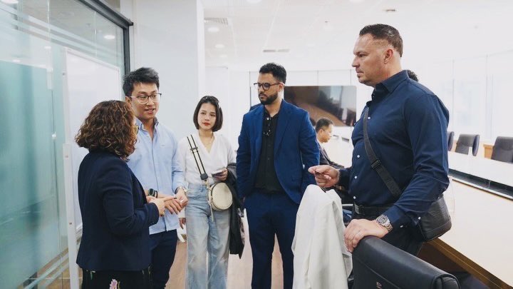 Cris D. 🐲 tweet media