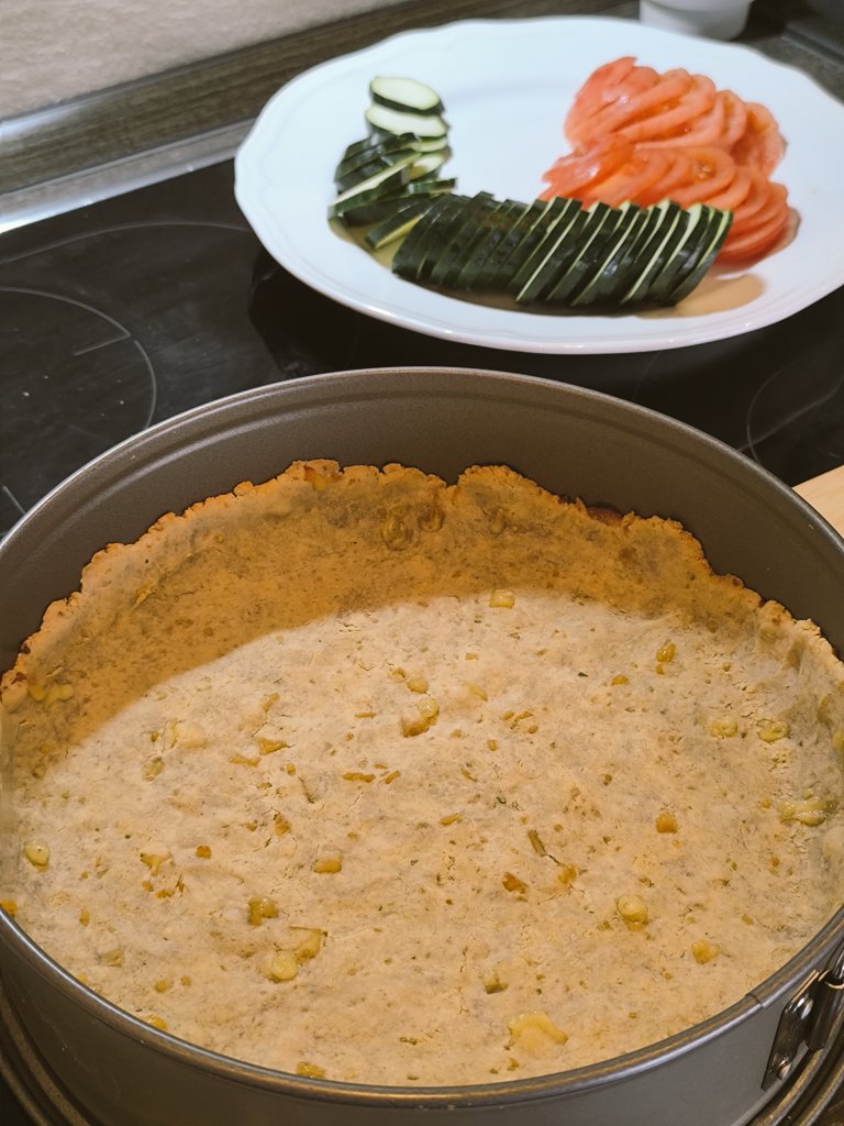 Sergioconstant_'s tweet photo. Viernes de #radiolga tarta de masa de Chipacitos 🧀👌 https://t.co/mXmHkoin8c