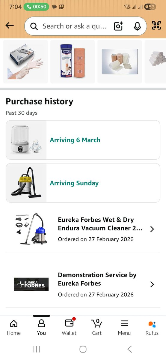 arjunbanerjee's tweet photo. @amazonIN orders missing,  spoke to customer service they said- server is down? How scary when amazon has my cc details, acts as bank, and handles money ? All they say is call after 4 hours. @Flipkart @letsblinkit can you guys help with the order pls ? I'll cancel from amazon. https://t.co/iOxZCRzzDL