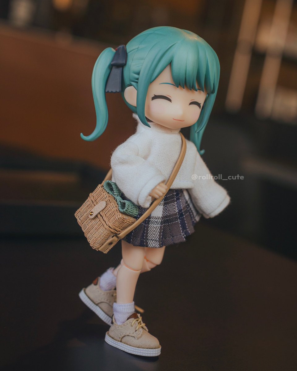 rollroll_cute's tweet photo. 미쿠의 간식가방 🩵

가방 : @chouchoudollho1 
쿠키 : @lil_forest_doll https://t.co/54gYzcJyWX