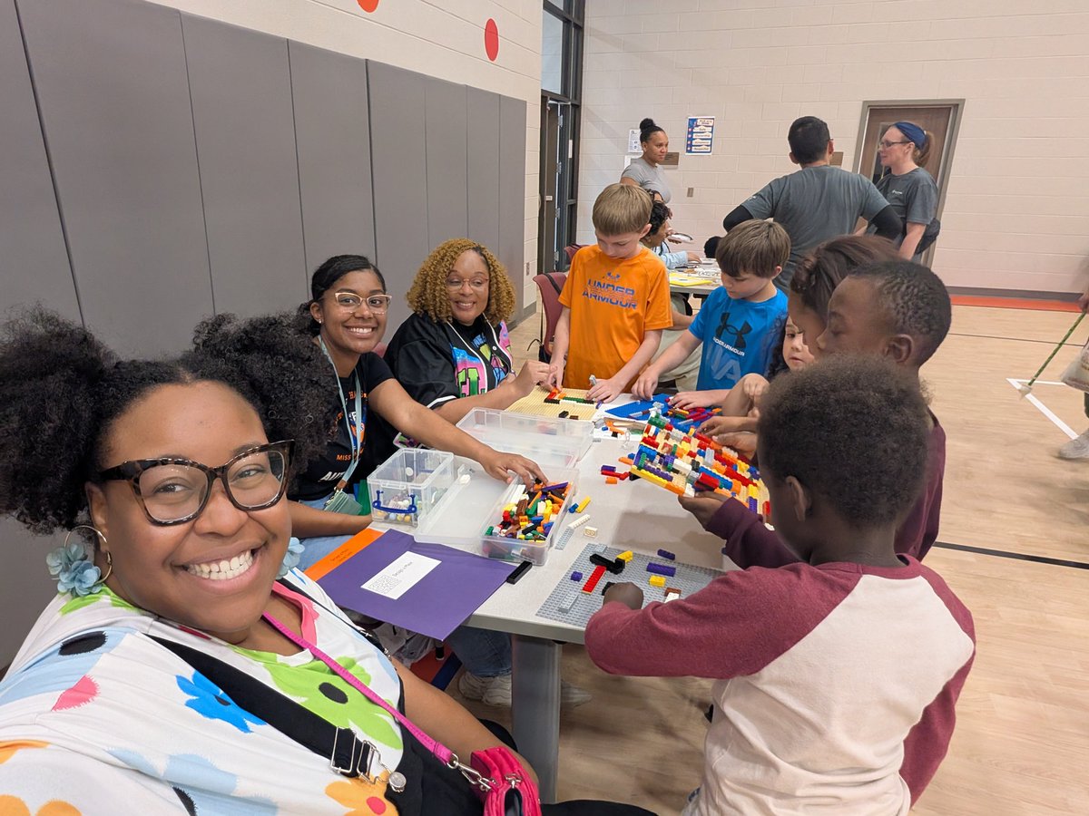 Miss J Thomas tweet media