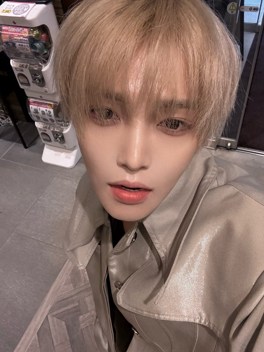 장핝음 꼴카이브 tweet media