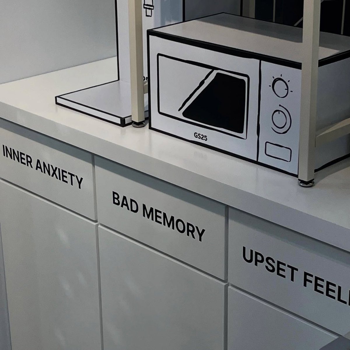 #whoremembers the trash bins at the IGIN pop-up store when seokjin wrote on them “inner anxiety, bad memory, upset feeling” so it looks like you’re throwing those stressful feelings away? only my positive mindset king could come up with such a therapeutic detail 🫶🏻