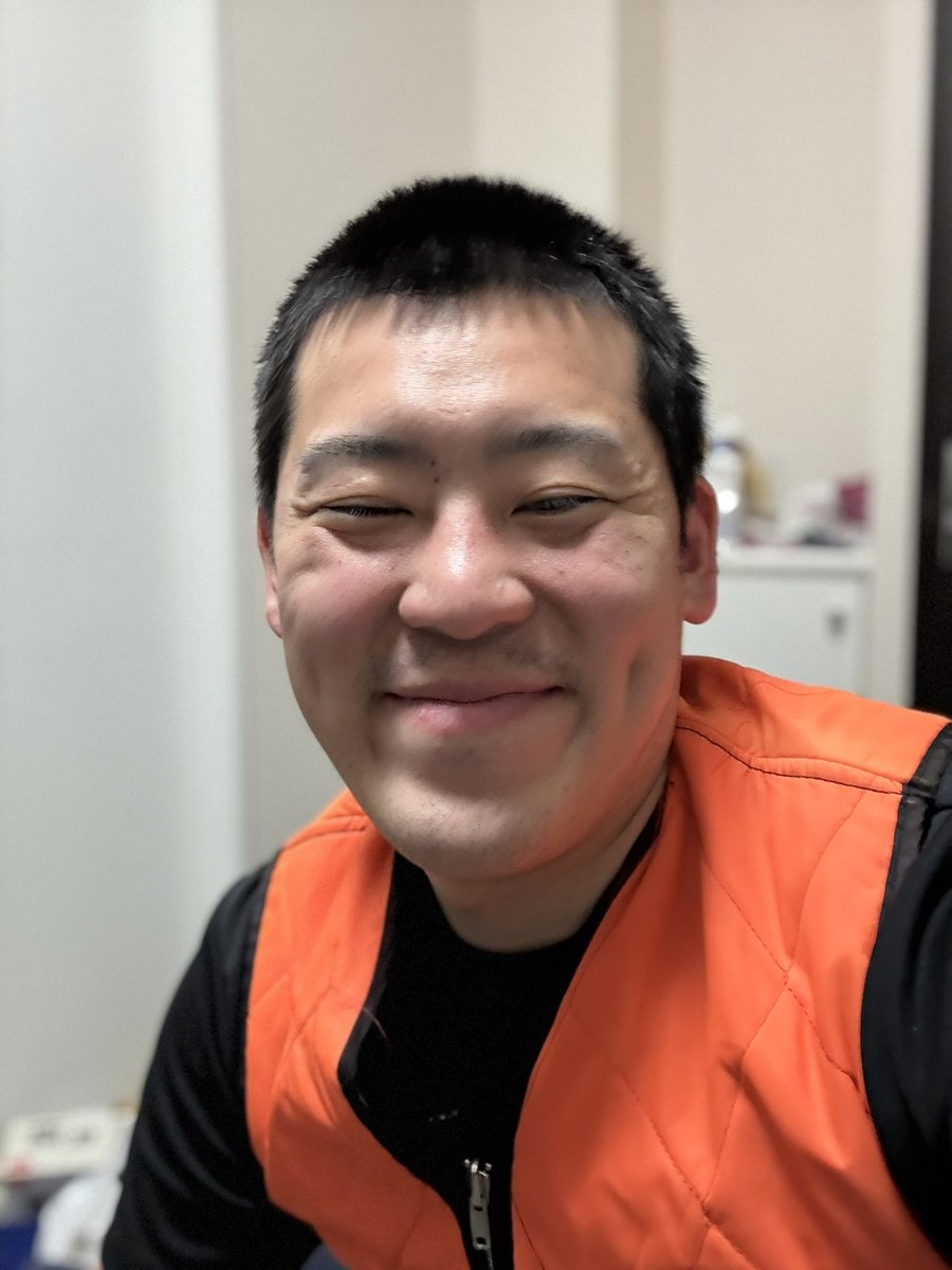 新出の哀しみダイアリー 2026年2月27日 ・おしゃれオレンジベストで