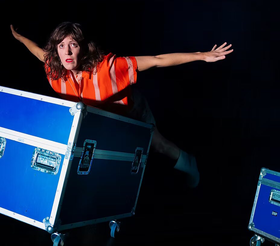 Vanavond naar Janneke de Bijl met haar voorstelling Pluk eventueel de dag. #cabaret #theater