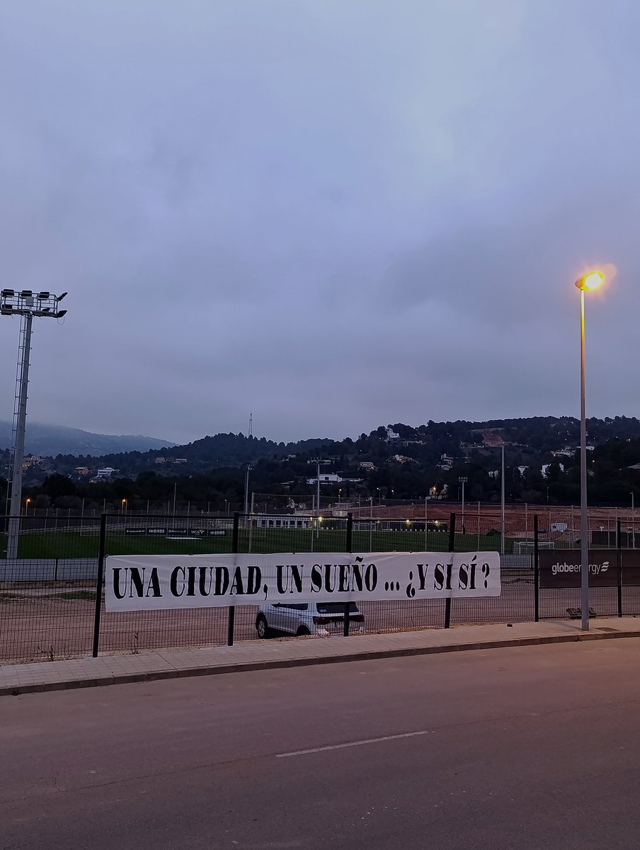 YouthCdcs's tweet photo. Albinegros... 

¿Y SI SÍ? https://t.co/UcdkRDdWRk