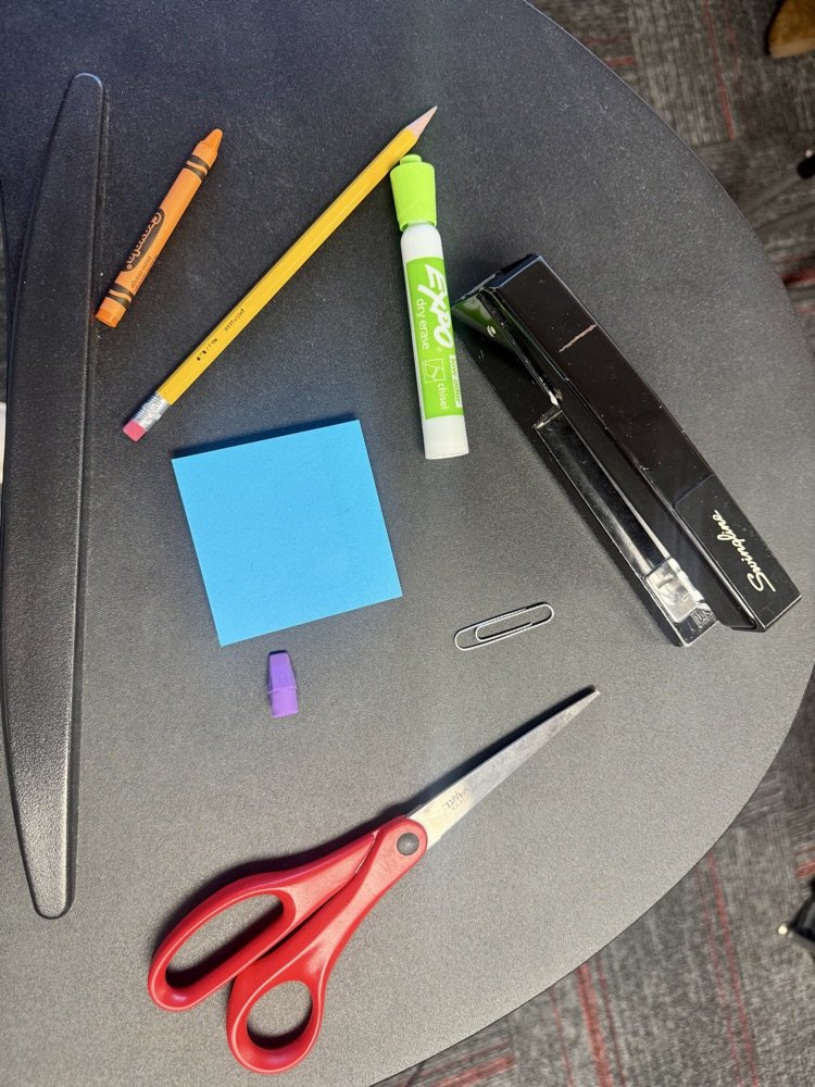 PCS_Pride's tweet image. 3rd Grade Math:
   Students are estimating and measuring the mass of object by using a balance scale and gram weights. 
#handsonlearning
#MathIsFun