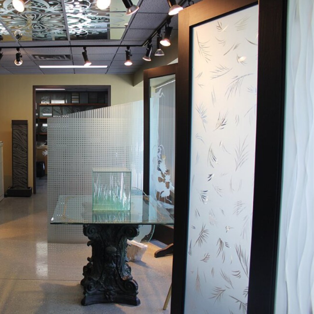 AllTeamGlass's tweet photo. Privacy without losing light? Possible!

Glass etching delivers a permanent frosted finish — ideal for offices, retail, and residential spaces.

All Team Glass &amp; Mirror Ltd.
Contact us today: 905-851-7711

🔗 https://t.co/6YkkPAhybg
#GlassEtching #CustomGlass #ArchitecturalGlass https://t.co/KzVkrowzCD