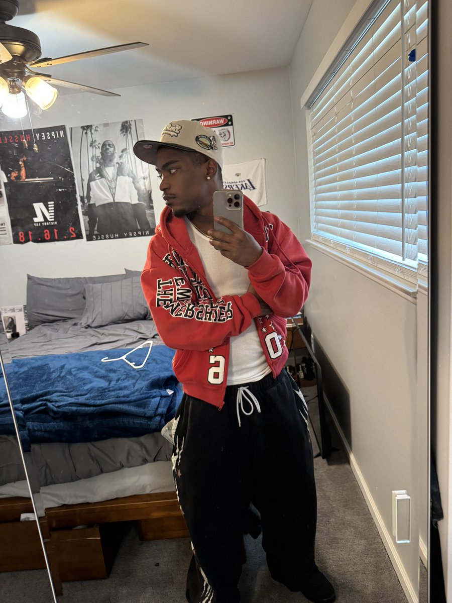 ty_lew2's tweet photo. Proof of life https://t.co/Oi9zPU8ZFR