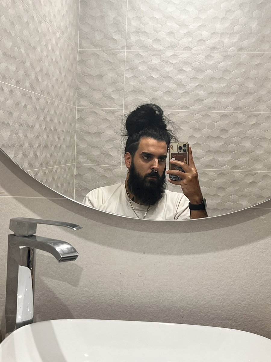 Qué es un rey sin su trono?