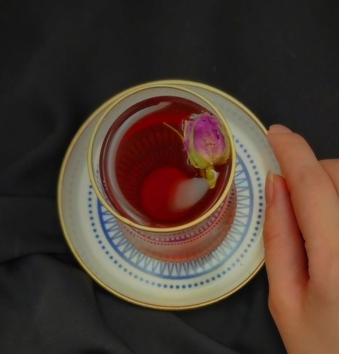 حــ ٰـانـیــ❄ tweet media