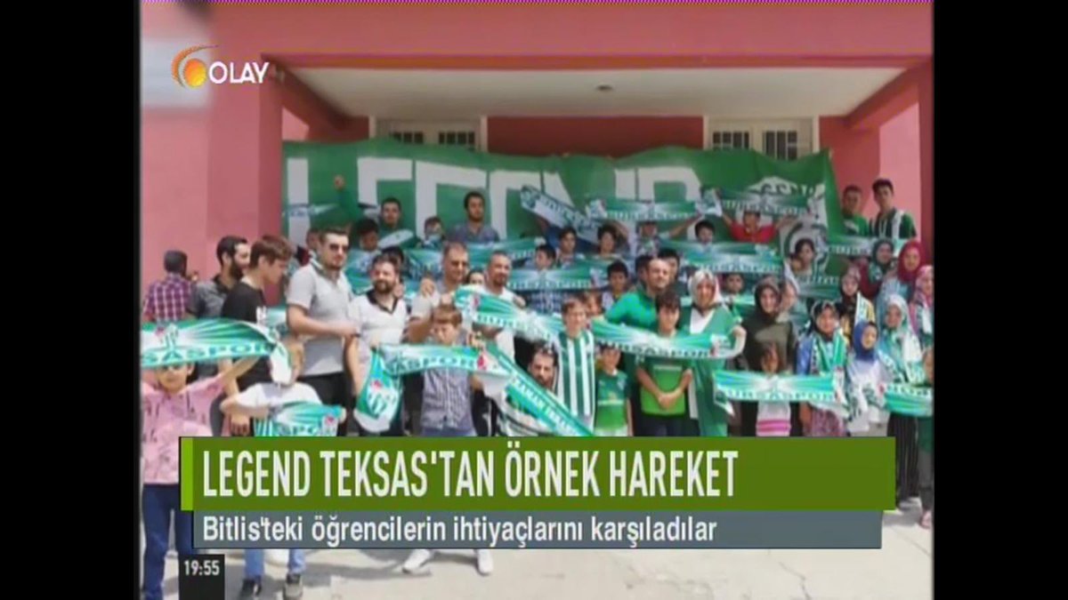 Irkı farketmeksizin Bayrağa saygısı olan Vatanın tüm renklerini seviyoruz. .
