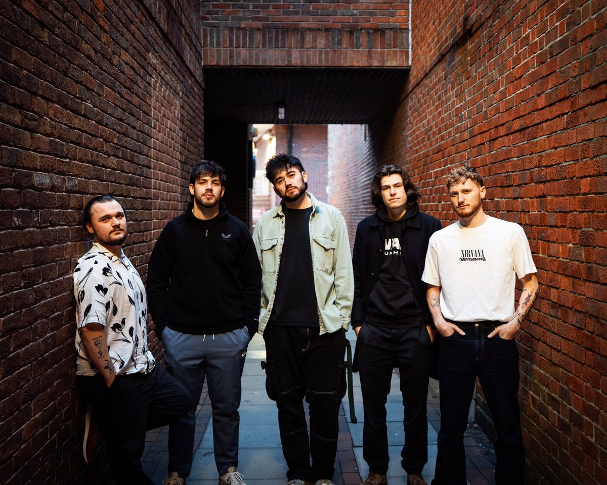 ear candy tweet media